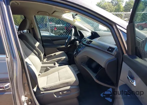 2016 Honda Odyssey Se from USA, damaged, VIN 5FNRL5H32GB007733